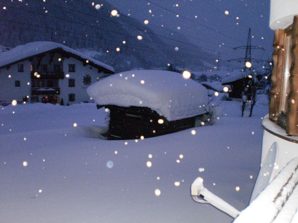Haus Mattle Leilighet Pettneu am Arlberg Rom bilde