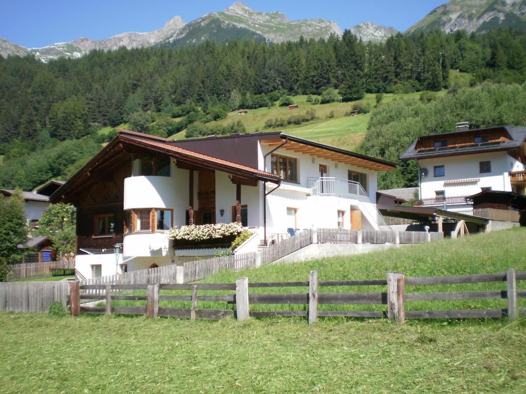 Haus Mattle Leilighet Pettneu am Arlberg Rom bilde
