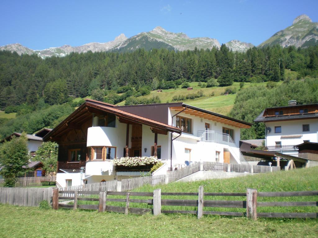 Haus Mattle Leilighet Pettneu am Arlberg Rom bilde
