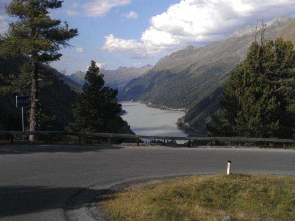 Haus Mattle Leilighet Pettneu am Arlberg Rom bilde